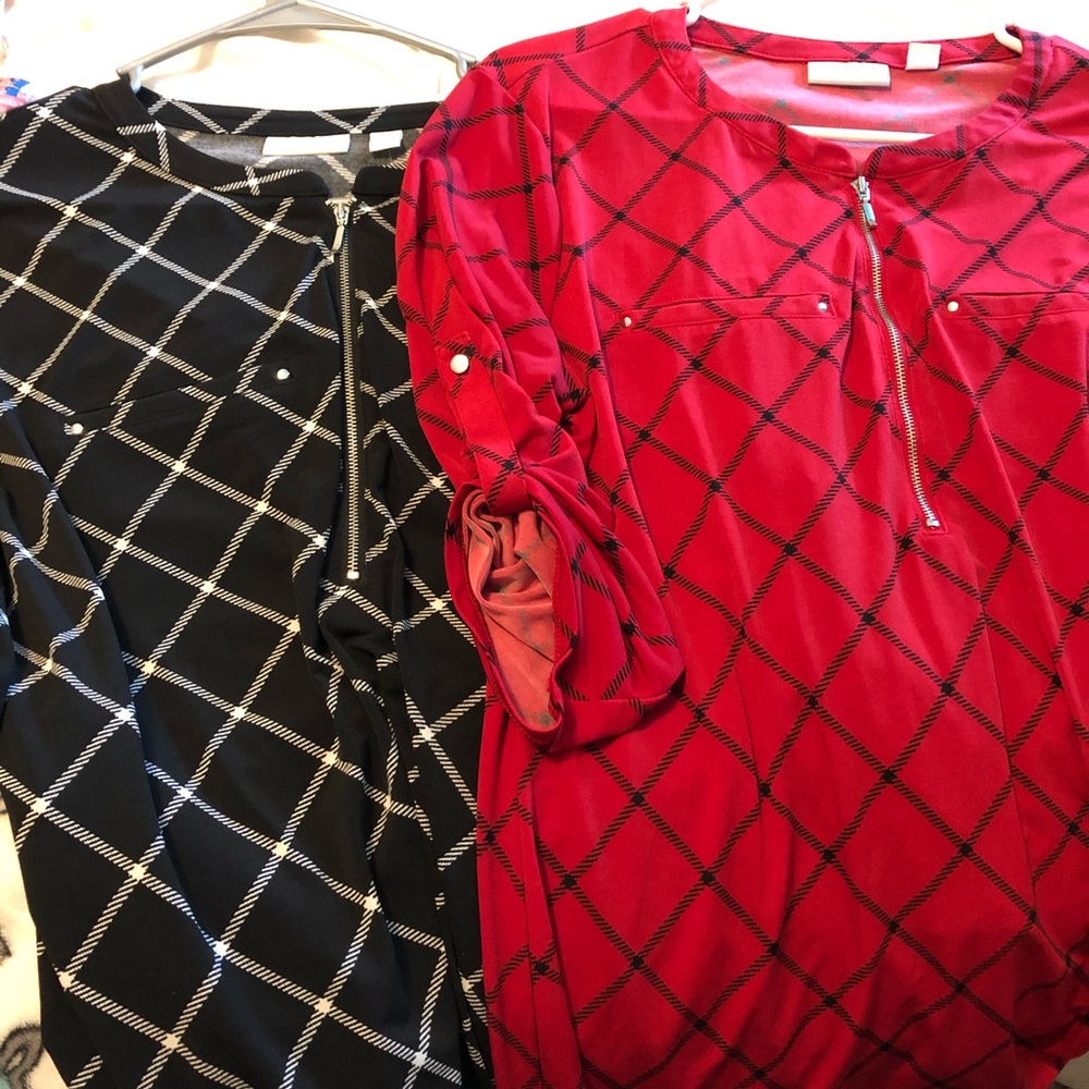 Black/white & red/white pullover tops
